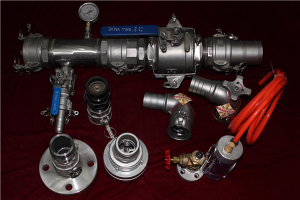 南極科考中的快速接頭、閥門(mén)等配件